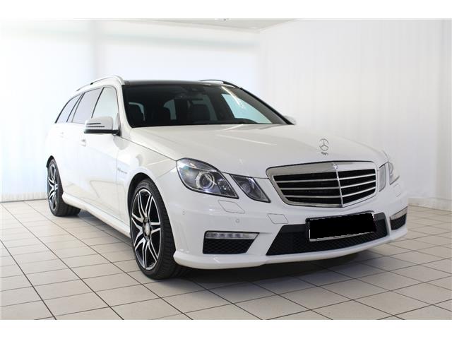 MERCEDES E CLASS (01/10/2011) - 